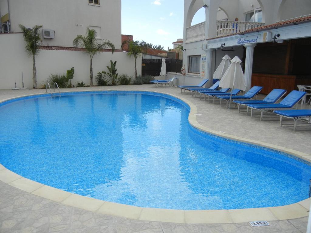 Tsialis Hotel Apartments Lárnaca Exterior foto